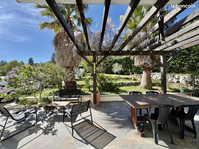 Maison 7 pièces 143 m²