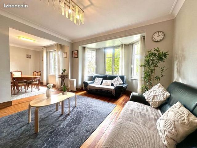 Maison 7 pièces 143 m²