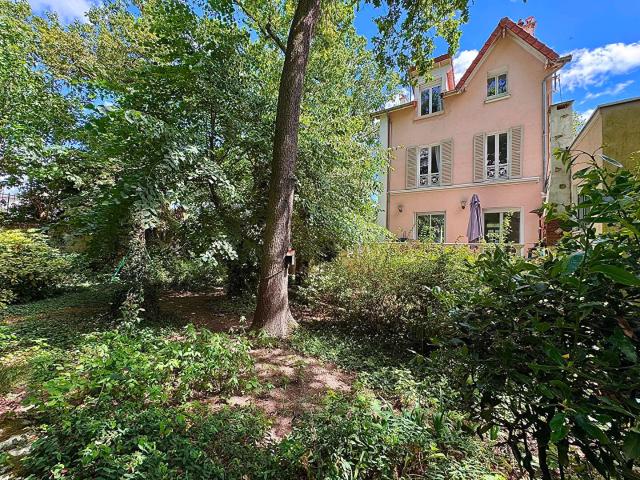 Maison 7 pièces 143 m²