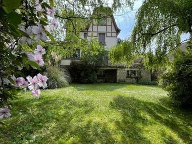 Maison 7 pièces 143 m²