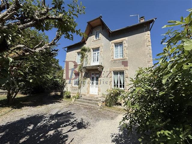 Maison 7 pièces 143 m²