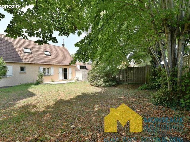 Maison 7 pièces 143 m²
