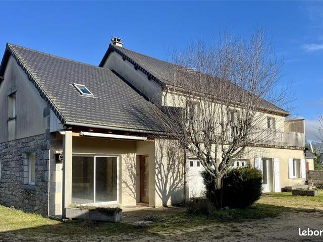 Maison 7 pièces 143 m²