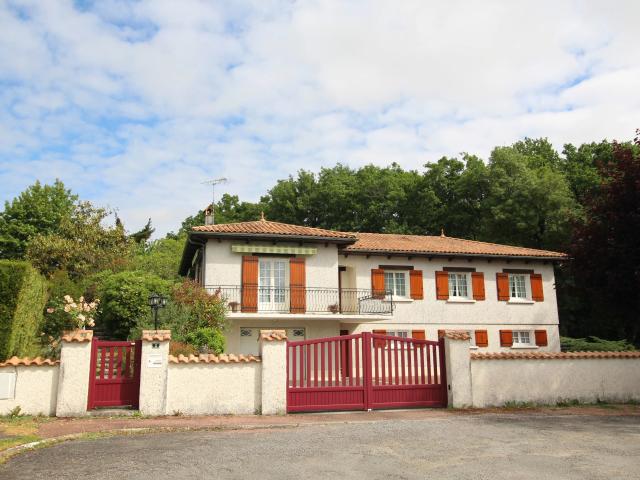 Maison 7 pièces 143 m²