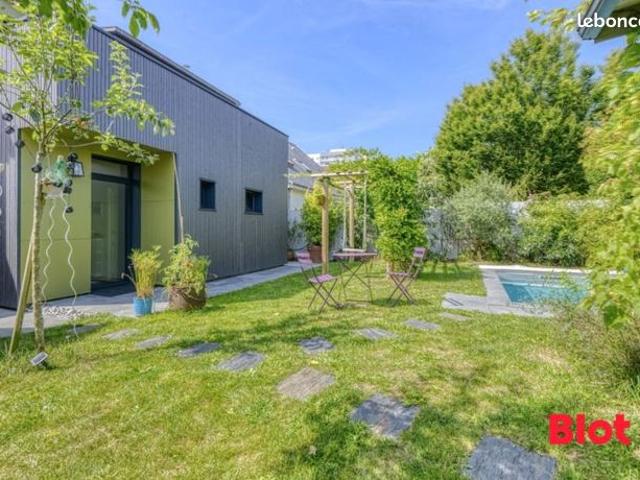 Maison 7 pièces 154 m²