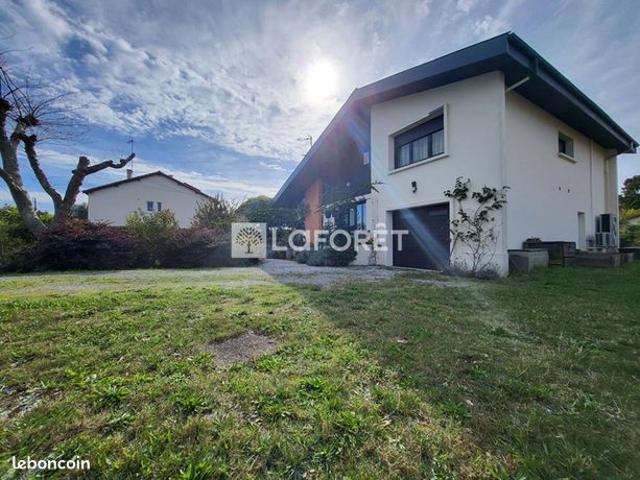 Maison 7 pièces 154 m²