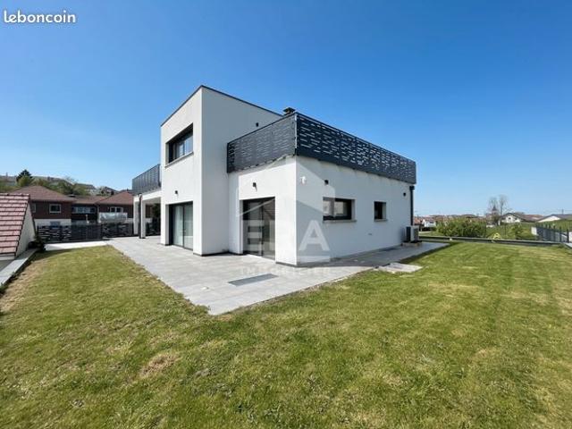 Maison 7 pièces 154 m²