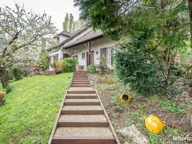 Maison 7 pièces 155 m²