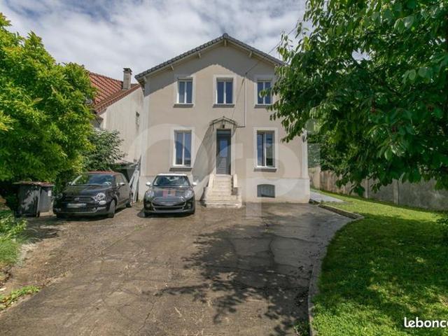 Maison 7 pièces 155 m²