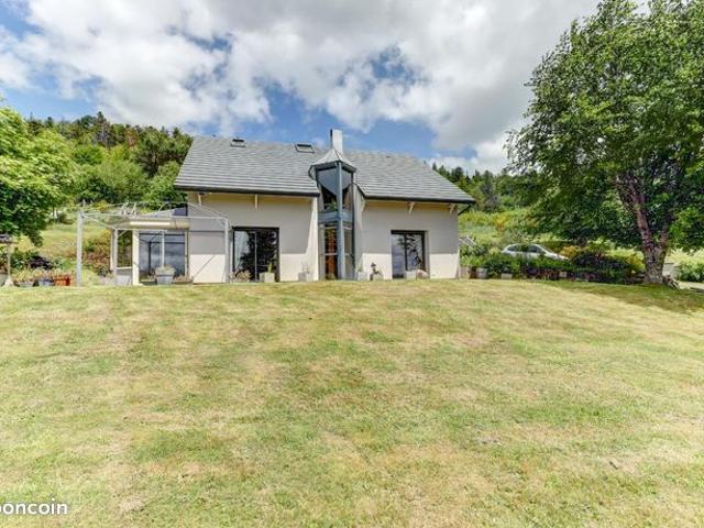 Maison 7 pièces 156 m²