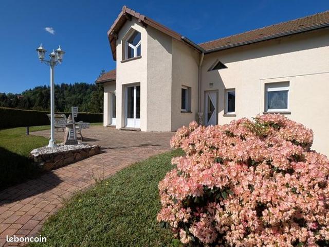 Maison 7 pièces 156 m²