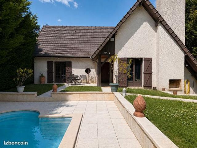 Maison 7 pièces 156 m²