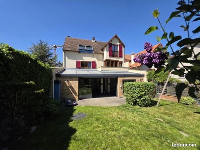 Maison 7 pièces 156 m²