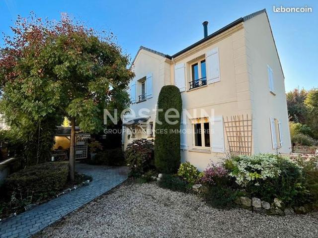 Maison 7 pièces 156 m²