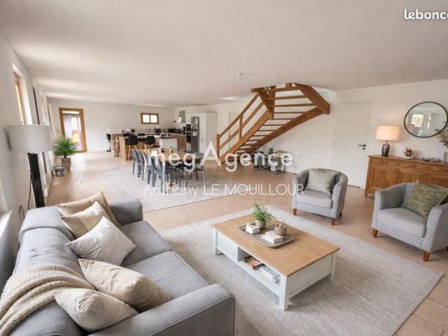Maison 7 pièces 156 m²