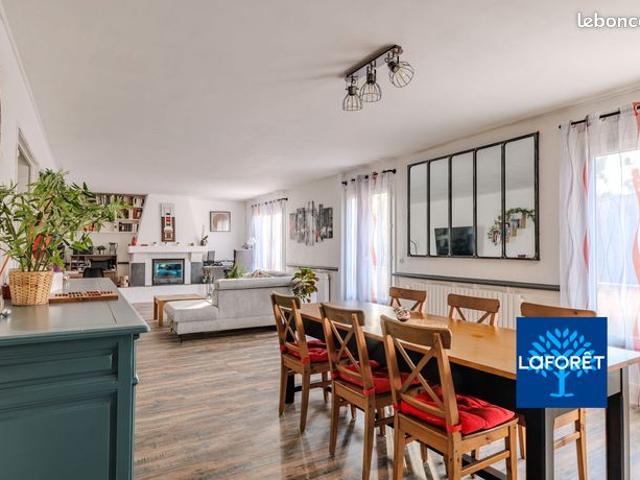 Maison 7 pièces 156 m²