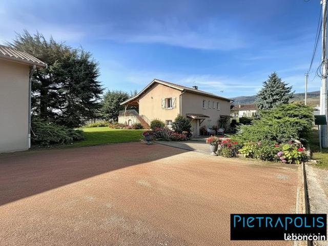 Maison 7 pièces 156 m²
