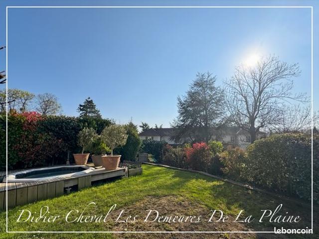 Maison 7 pièces 156 m²