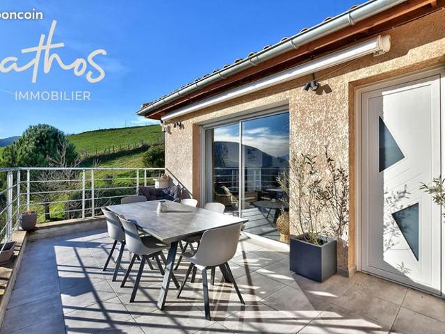 Maison 7 pièces 156 m²