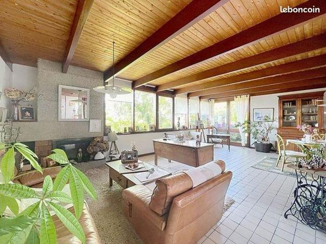 Maison 7 pièces 156 m²