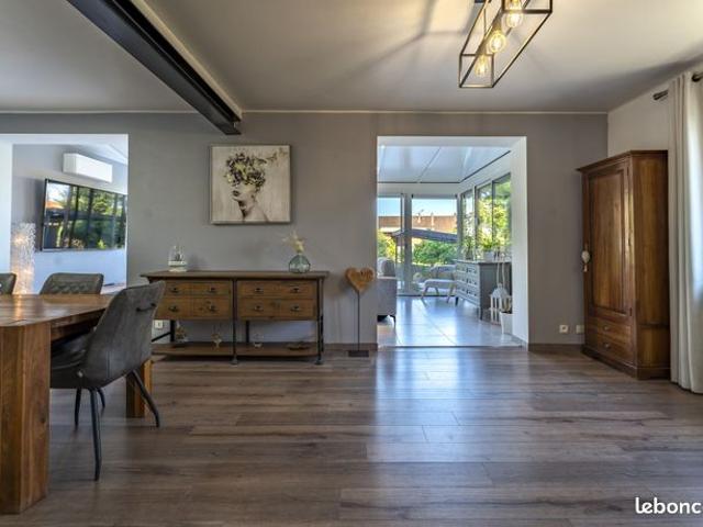 Maison 7 pièces 156 m²