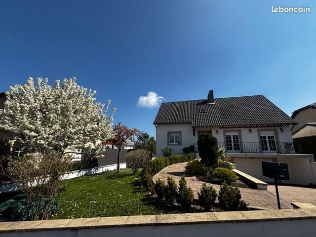 Maison 7 pièces 156 m²