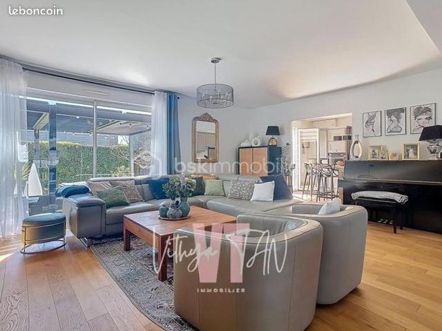 Maison 7 pièces 156 m²