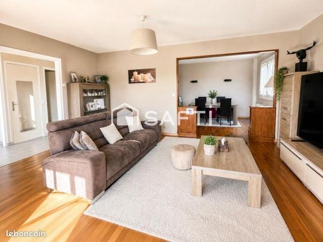 Maison 7 pièces 156 m²