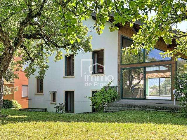 Maison 7 pièces 156 m²