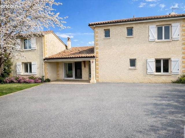 Maison 7 pièces 156 m²