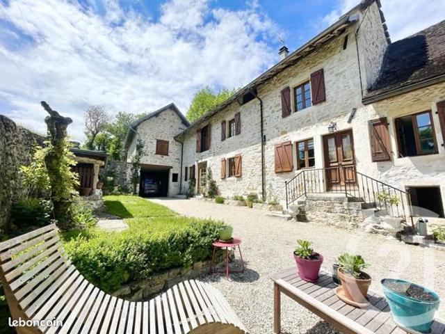 Maison 7 pièces 157 m²