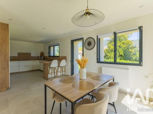 Maison 7 pièces 157 m²