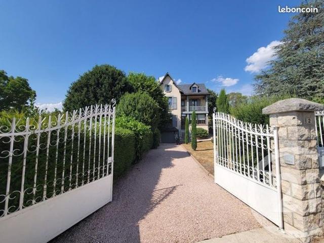 Maison 7 pièces 157 m²