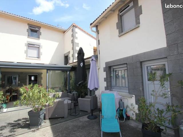 Maison 7 pièces 157 m²