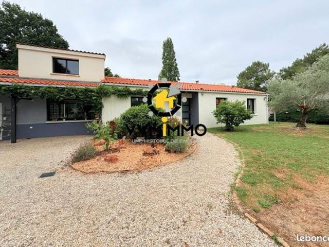 Maison 7 pièces 157 m²