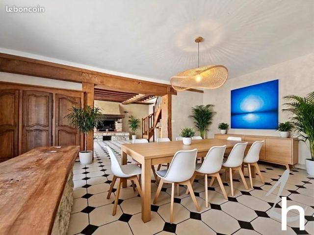 Maison 7 pièces 157 m²