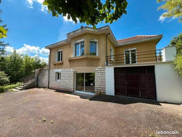 Maison 7 pièces 157 m²