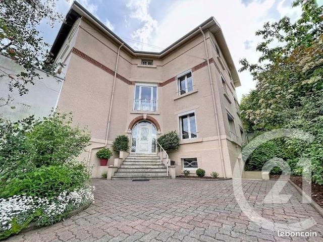 Maison 7 pièces 157 m²