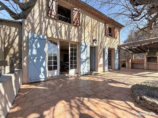Maison 7 pièces 157 m²