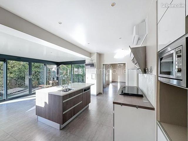 Maison 7 pièces 158 m²