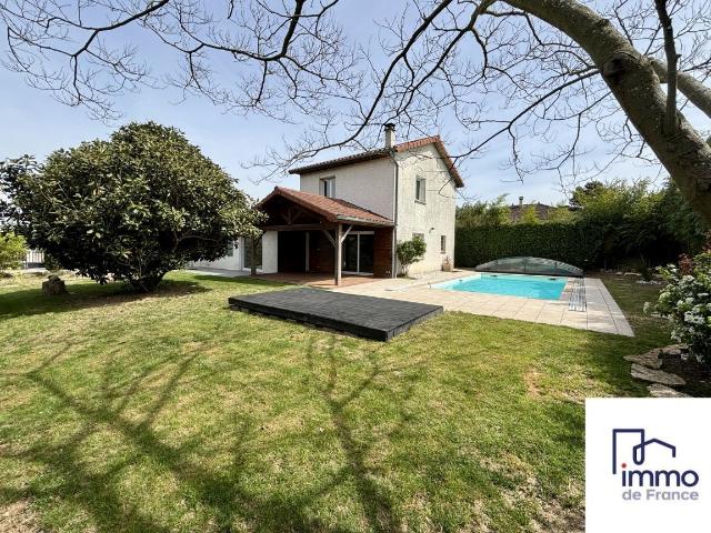 Maison 7 pièces 158 m²
