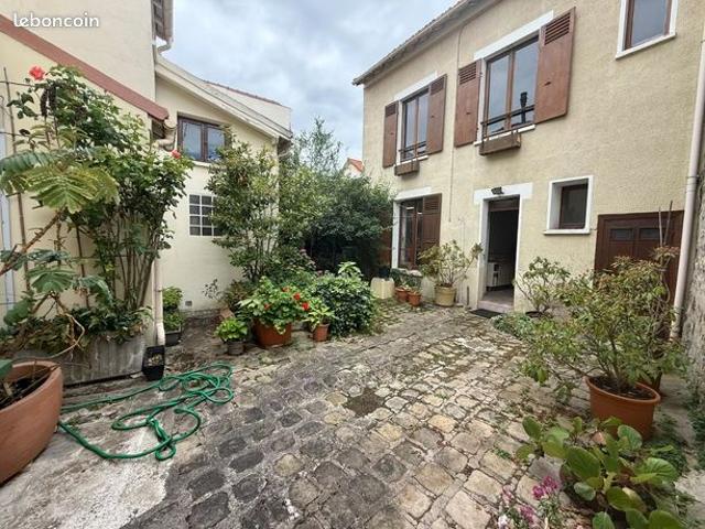 Maison 7 pièces 158 m²