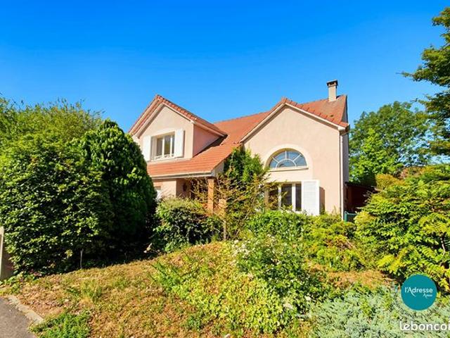 Maison 7 pièces 158 m²