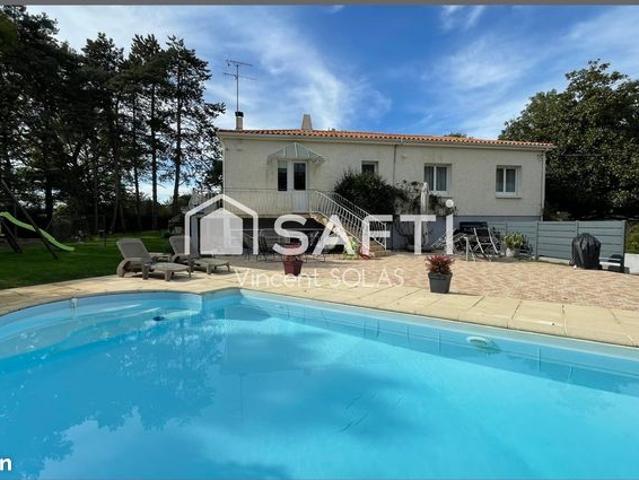 Maison 7 pièces 158 m²