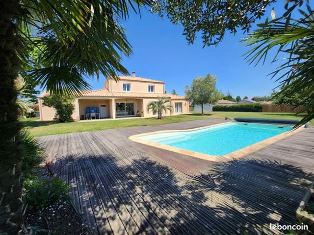 Maison 7 pièces 158 m²