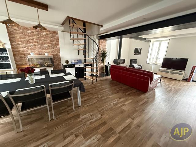 Maison 7 pièces 158 m²