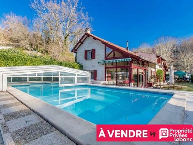 Maison 7 pièces 158 m²