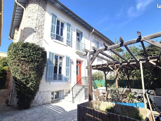 Maison 7 pièces 158 m²