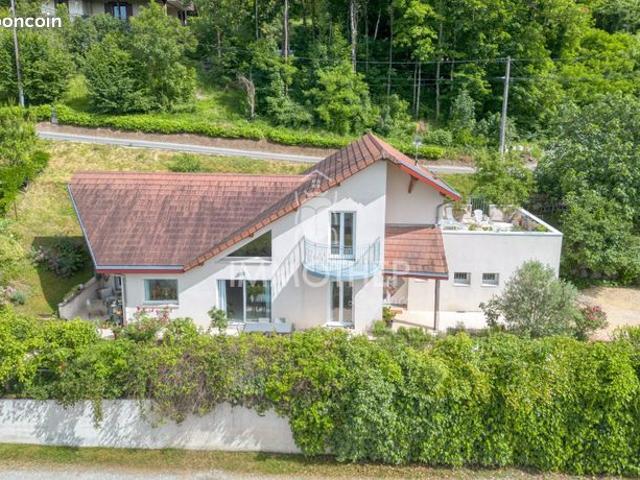 Maison 7 pièces 158 m²