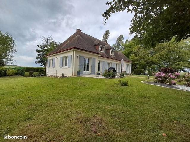 Maison 7 pièces 158 m²